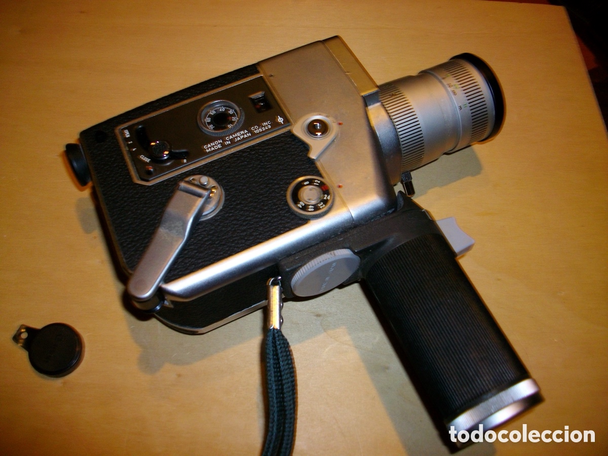Antig&uuml;edades: C&aacute;mara de filmar Canon muy antigua, en su estuche de piel