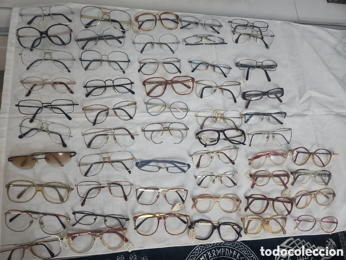 Antig&uuml;edades: Lote de 54 monturas de gafas de diferentes marcas , elasta , Bermejo, Charter 20 ct gold plated