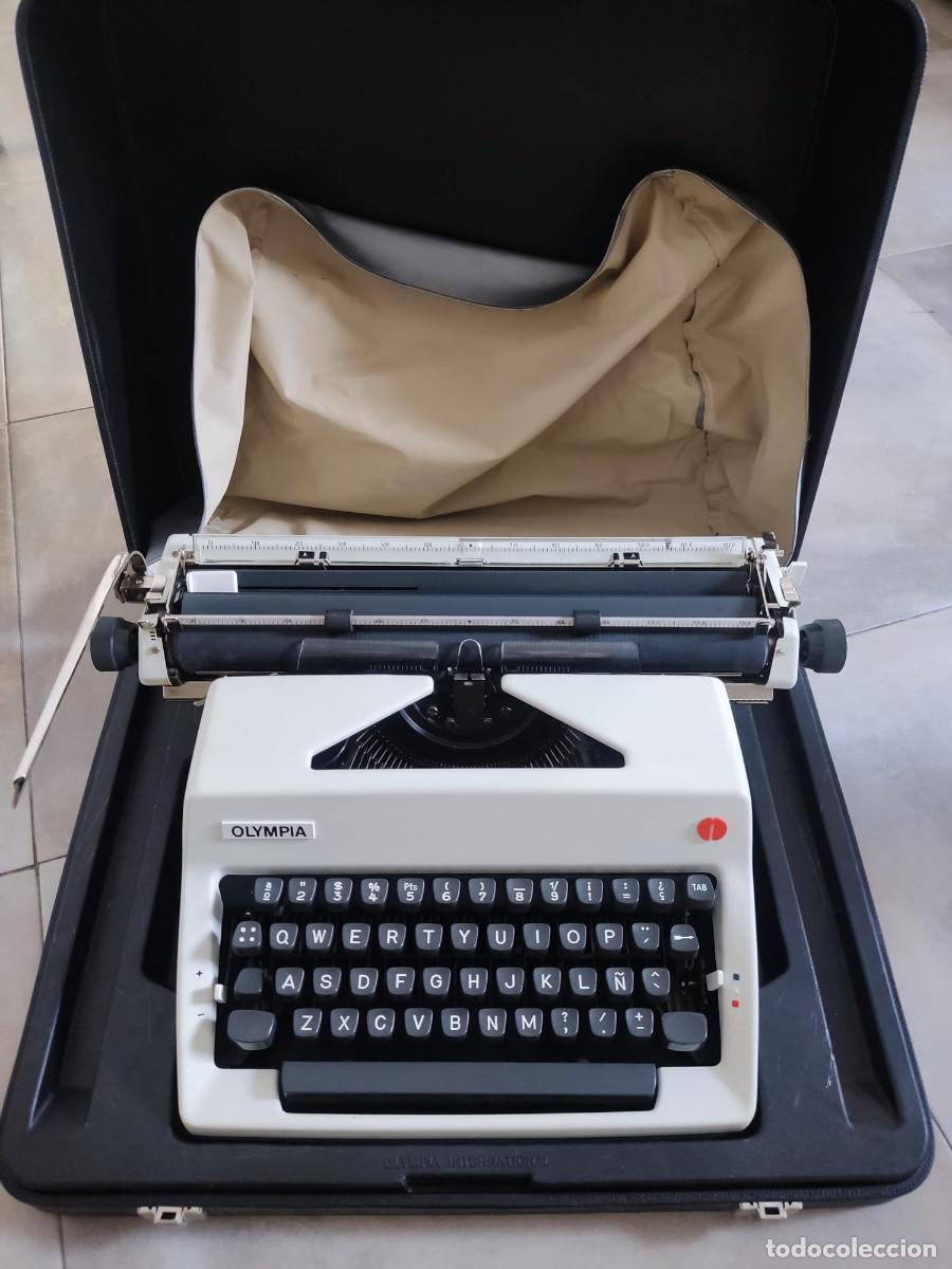 Antig&uuml;edades: M&aacute;quina de escribir Olympia