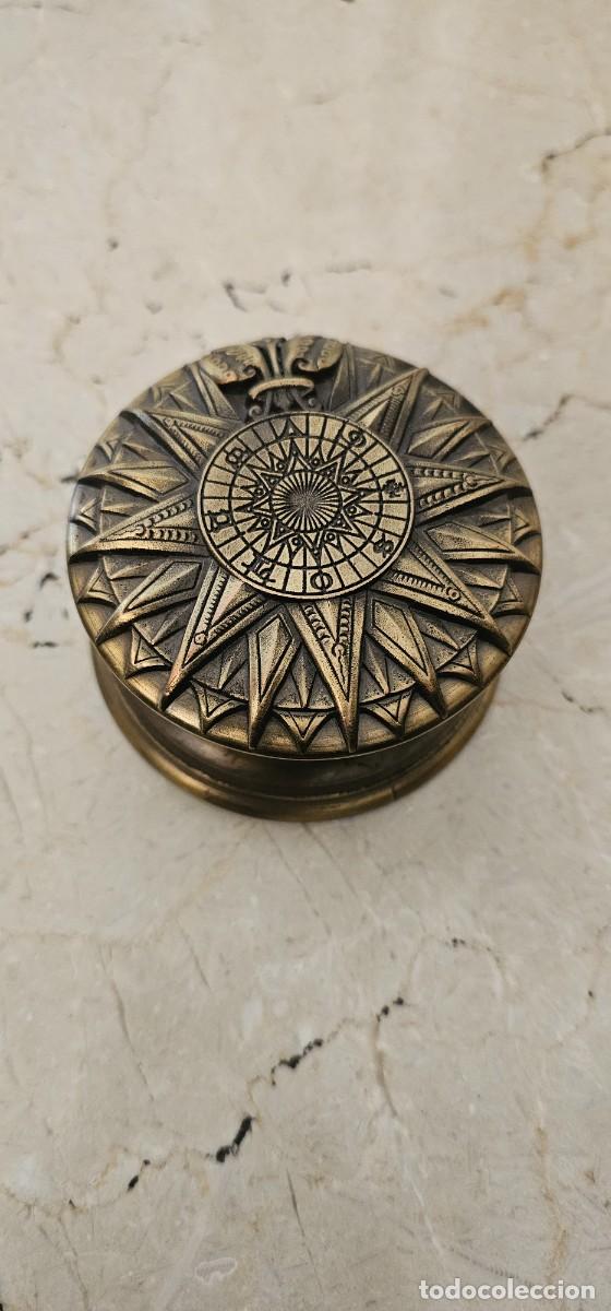 Antig&uuml;edades: Brujula solar bronce - Foto 1