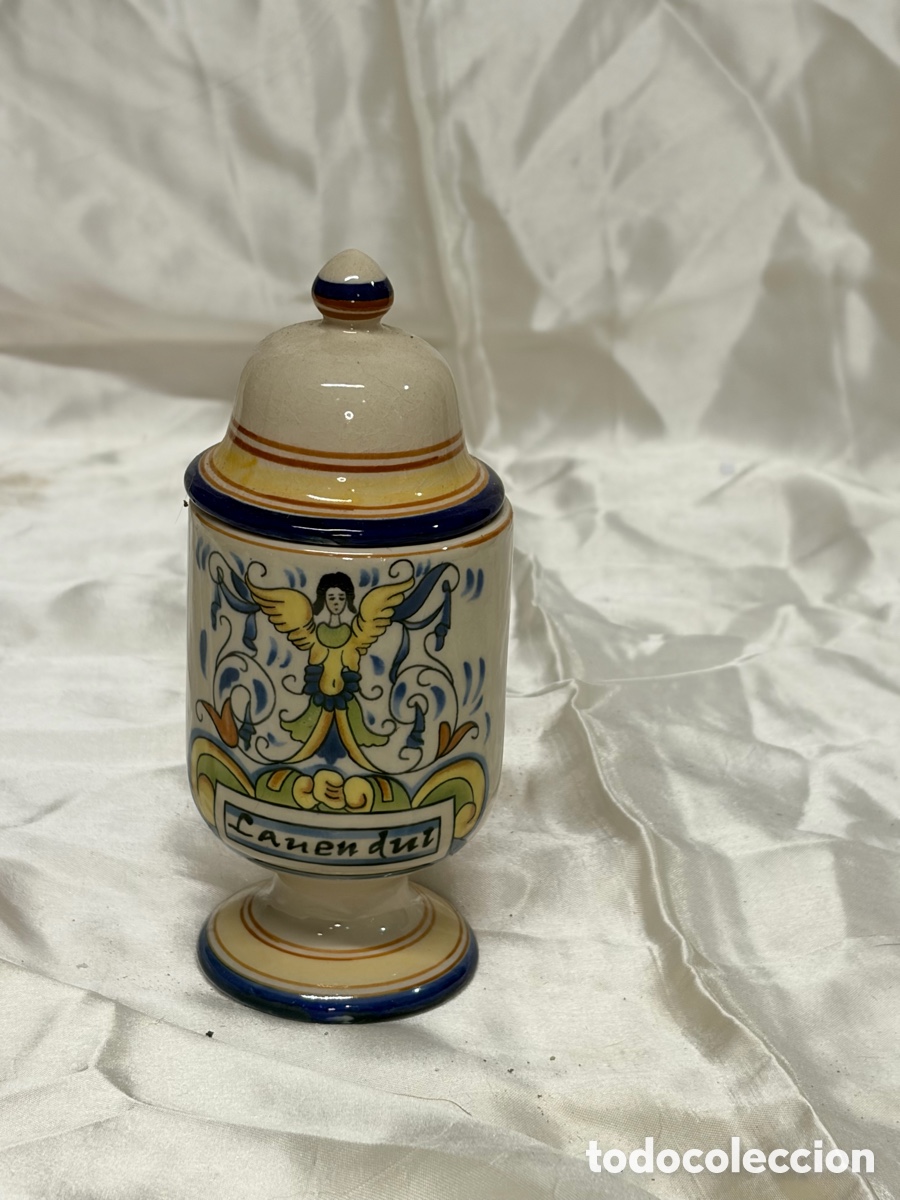 Antig&uuml;edades: Antiguo albarelo de cer&aacute;mica. Reproducci&oacute;n