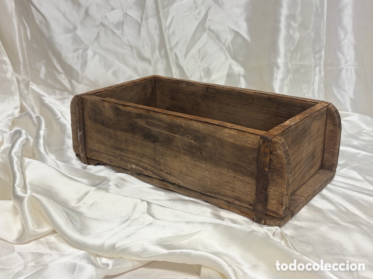 Antig&uuml;edades: Antiguo molde de madera para fabricar ladrillos - Foto 2