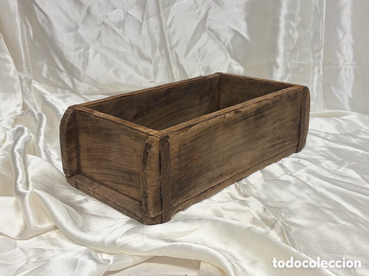 Antig&uuml;edades: Antiguo molde de madera para fabricar ladrillos