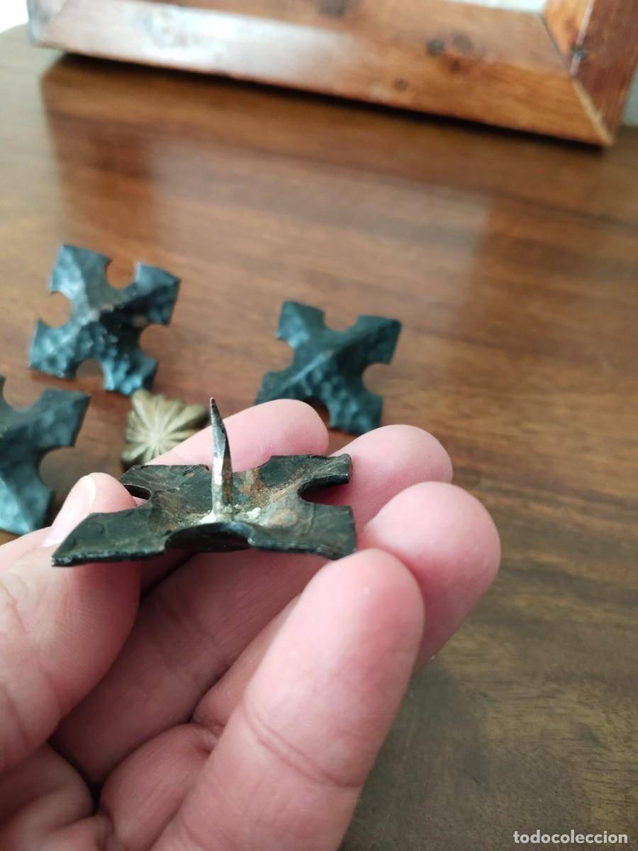 Antig&uuml;edades: 4 Clavos y una Tachuela. - Foto 3