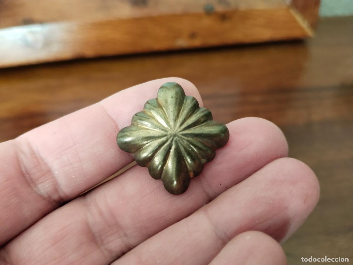 Antig&uuml;edades: 4 Clavos y una Tachuela. - Foto 6