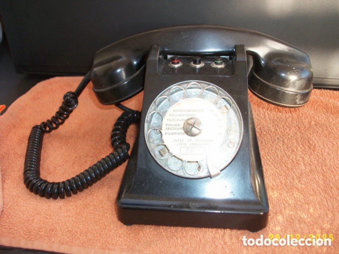 Tel&eacute;fonos: Antiguo tel&eacute;fono de baquelita Ericsson - Foto 4