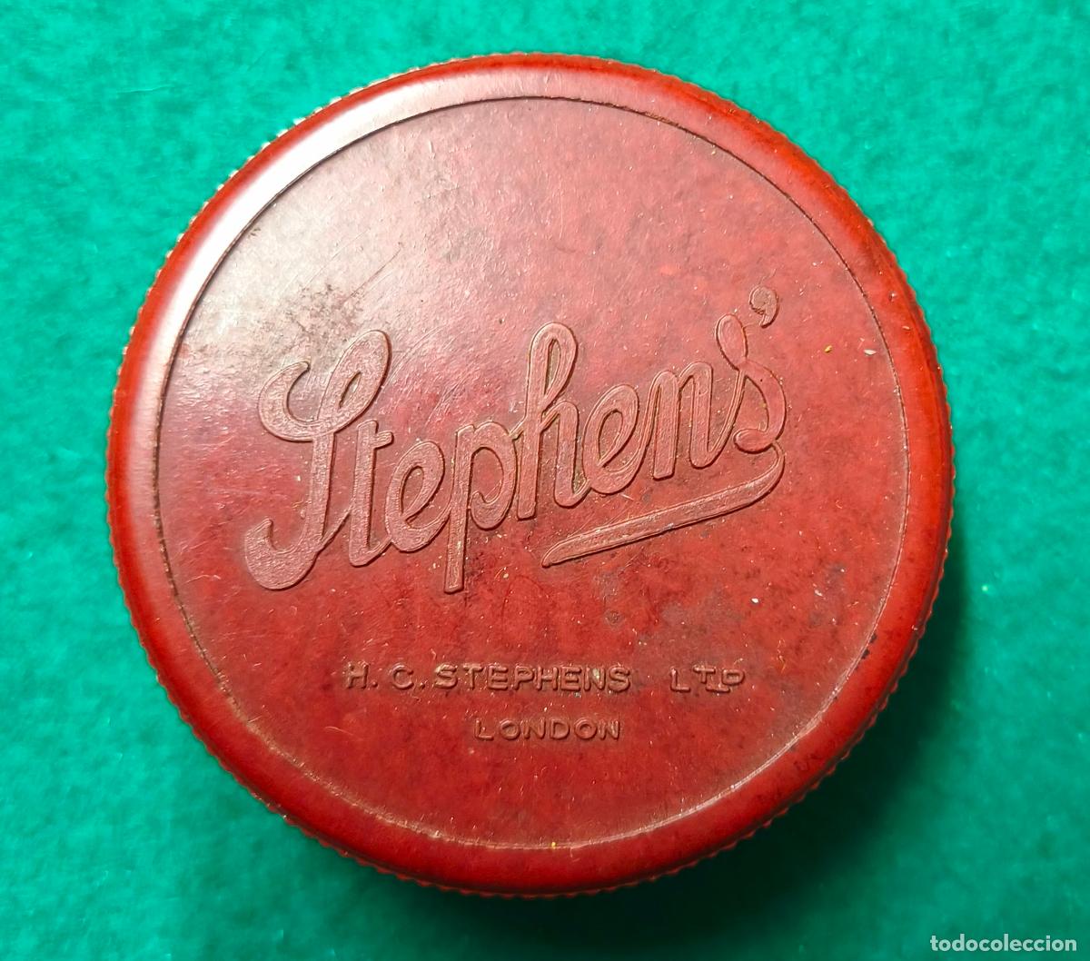 Antig&uuml;edades: Caja de baquelita para cinta de maquina de escribir. Buen estado.