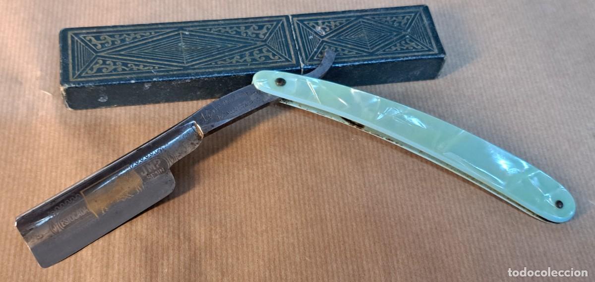 Antig&uuml;edades: Navaja Filarmonica Medall&oacute;n taurino Estocada. 14 Jose Montserrat