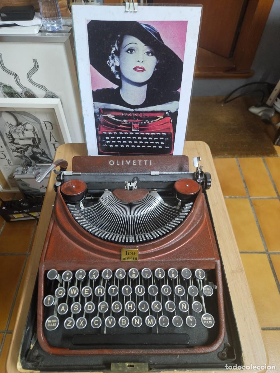 Antig&uuml;edades: M&Aacute;QUINA DE ESCRIBIR OLIVETTI &rdquo;ICO&rdquo; GRANATE RARA FUNCIONANDO TECLADO ESPA&Ntilde;OL