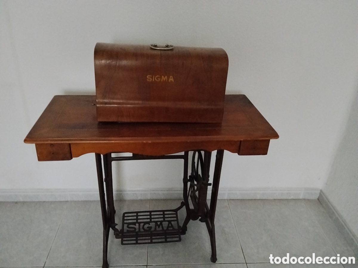 Antig&uuml;edades: M&aacute;quina de coser antigua SIGMA