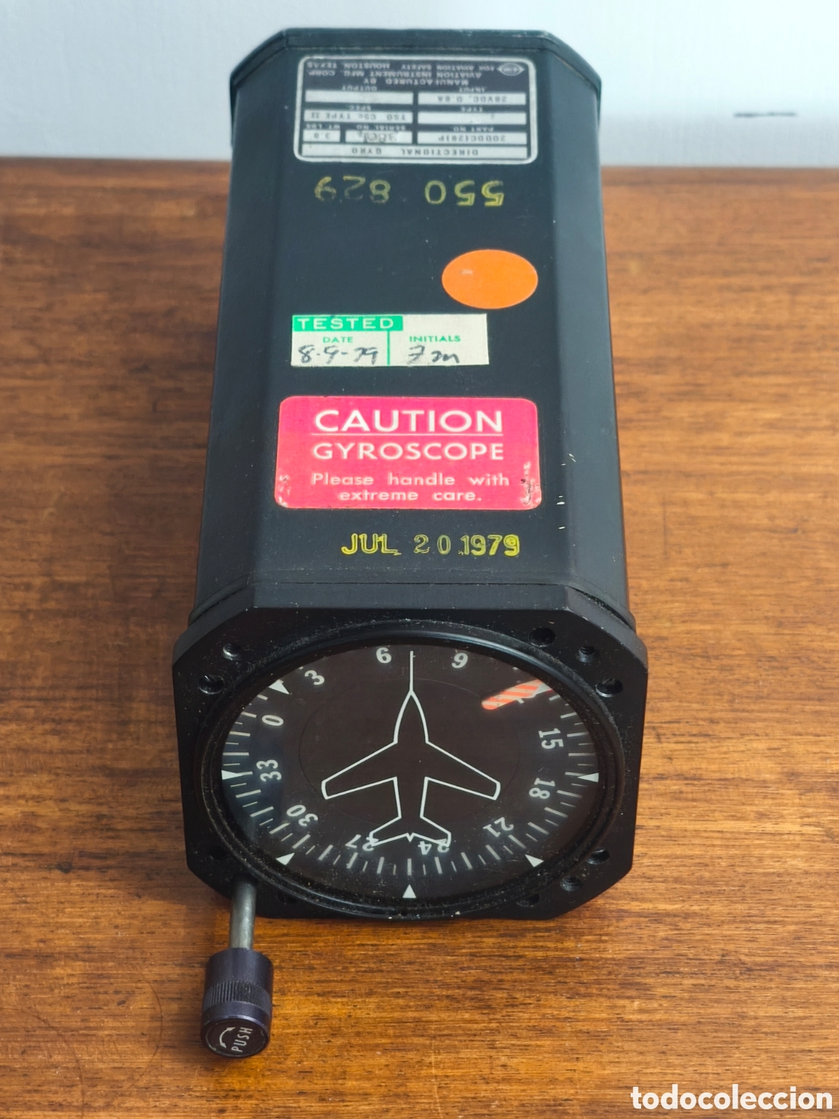 Antig&uuml;edades: Instrumento de aviacion Giroscopio Direccional 28V