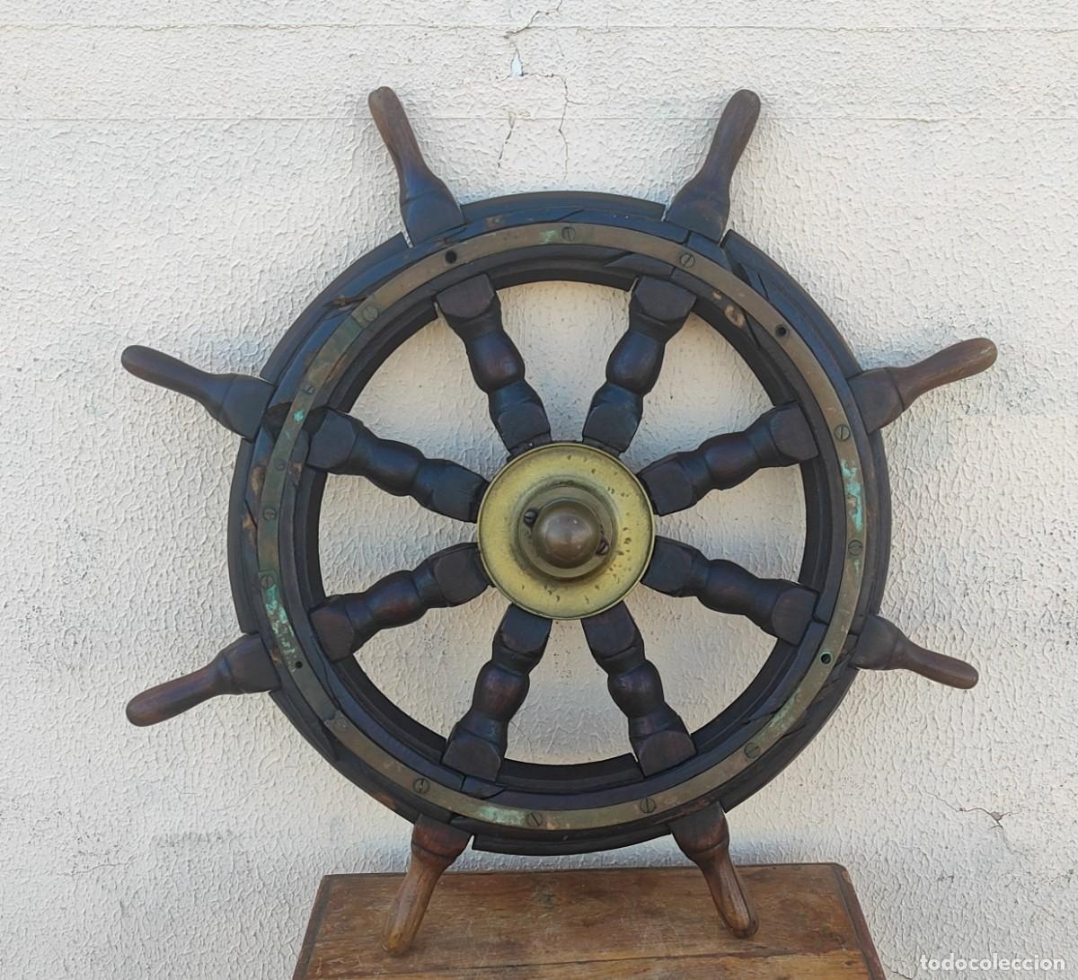 Antig&uuml;edades: Timon de barco antiguo, madera hierro y laton - Foto 2