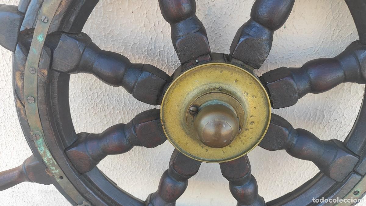 Antig&uuml;edades: Timon de barco antiguo, madera hierro y laton - Foto 4