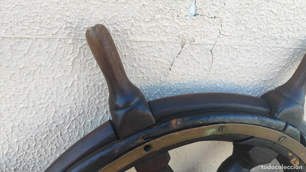 Antig&uuml;edades: Timon de barco antiguo, madera hierro y laton - Foto 5