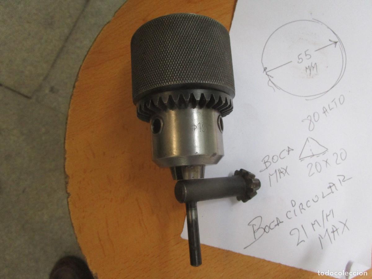 Antig&uuml;edades: EXCELENTE MANDRIL PARA TALADRO DRE COLUMNA EN TALLER - 850GR - 8CM ALTO 5,5 DI&Aacute;METRO M&Aacute;XIMO.