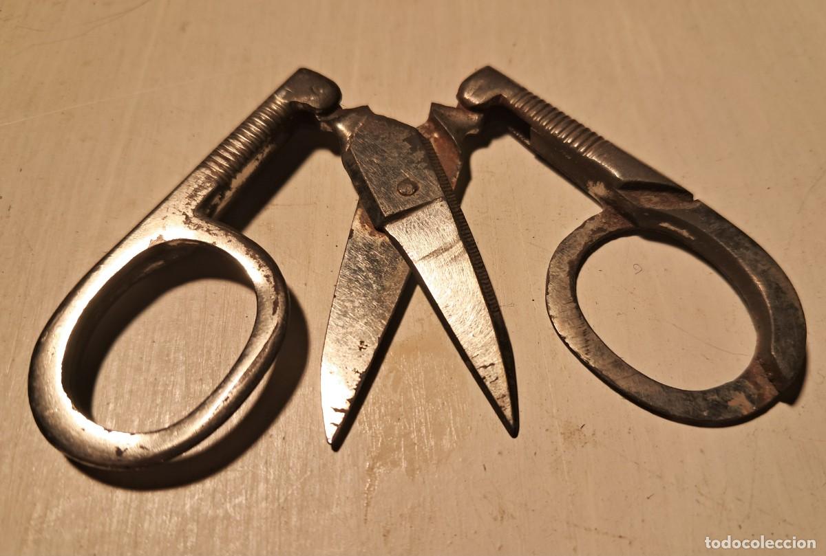 Antig&uuml;edades: LOTE DE DOS TIJERAS ANTIGUAS