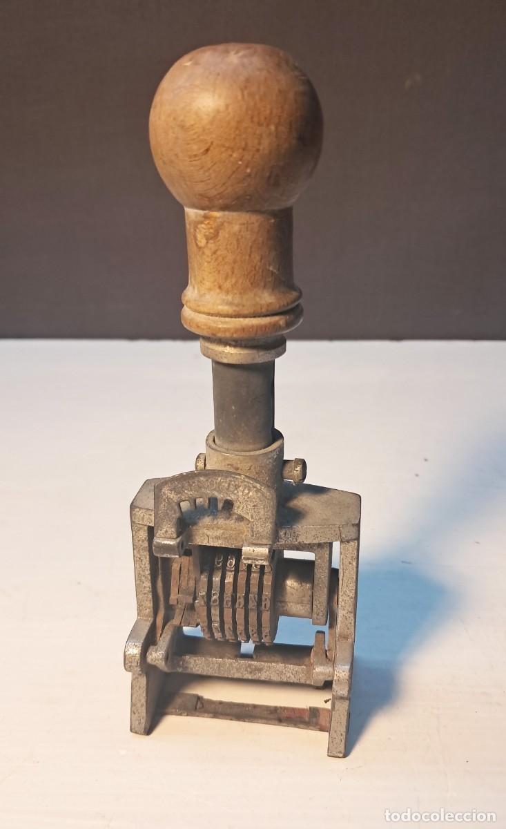 Antig&uuml;edades: ANTIGUO NUMERADOR MANUAL.