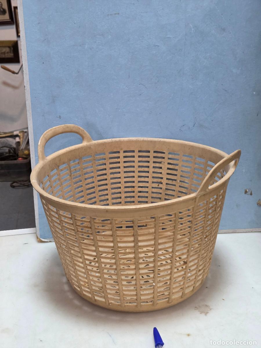 Antig&uuml;edades: cesta de pescar vintage - Foto 1