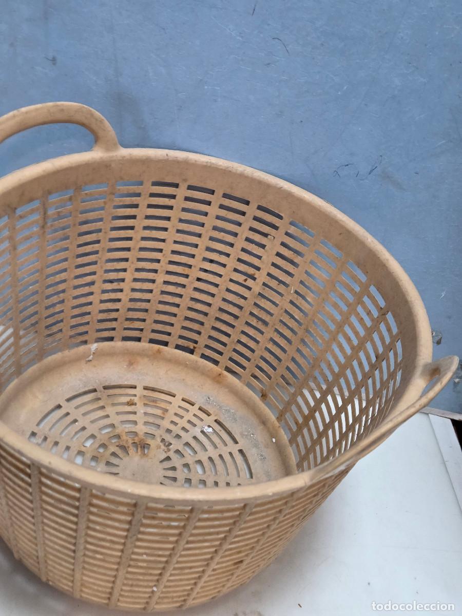 Antig&uuml;edades: cesta de pescar vintage - Foto 2