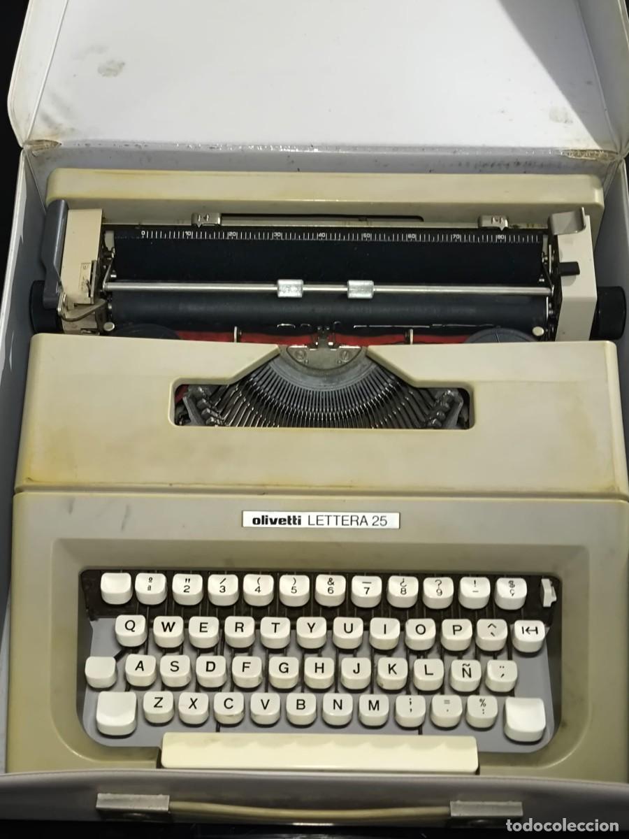 Antig&uuml;edades: Olivetti Lettera 25 Vintage Typewriter | Beige & White | Con Malet&iacute;n Original