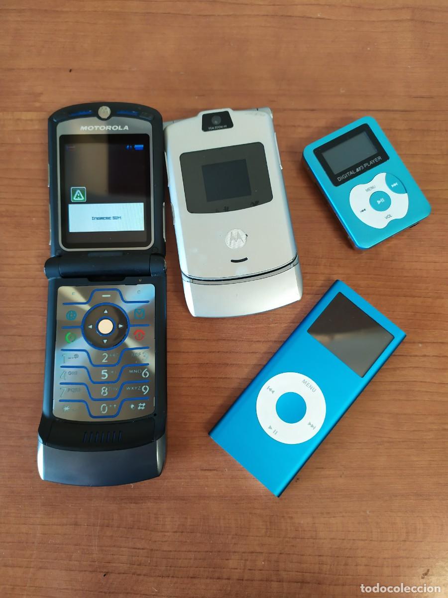 Tel&eacute;fonos: LOTE 2 MOTOROLAS RAZR V3 + IPOD Mod 1199 +MP3,FUNCIONANDO-TELEFONOS MOVILES MOTOROLA,IPOD,APPLE-