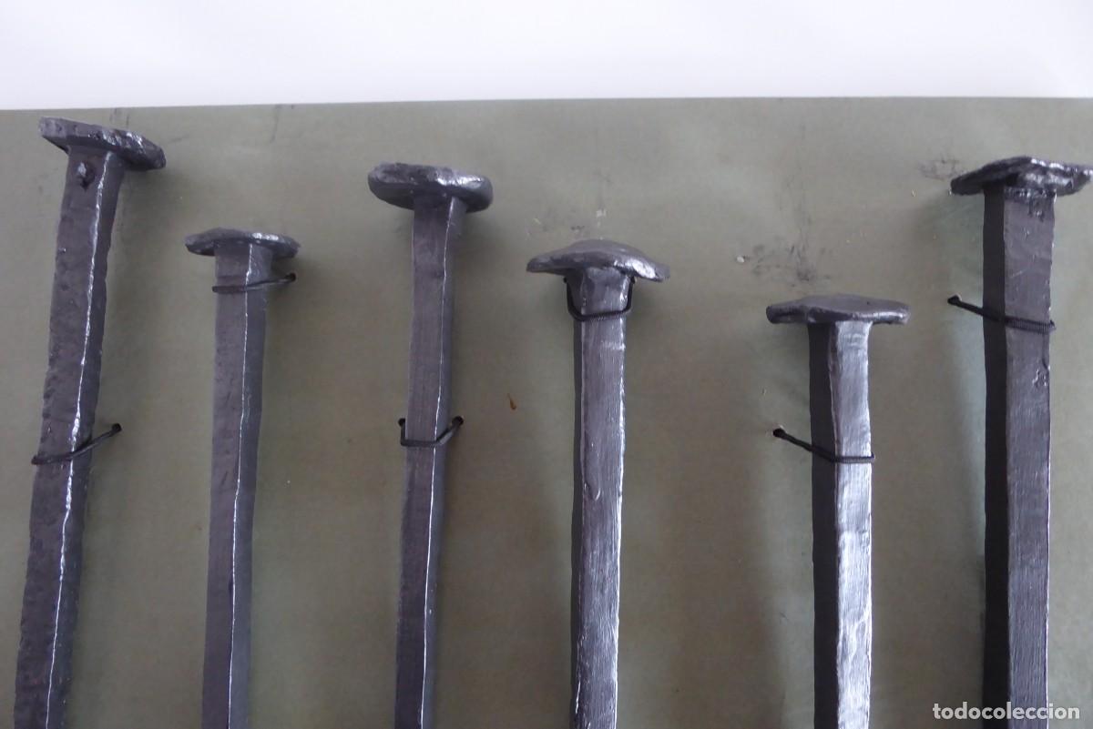 Antig&uuml;edades: CLAVOS DE FORJA DE GRAN PESO Y TAMA&Ntilde;O - Foto 3