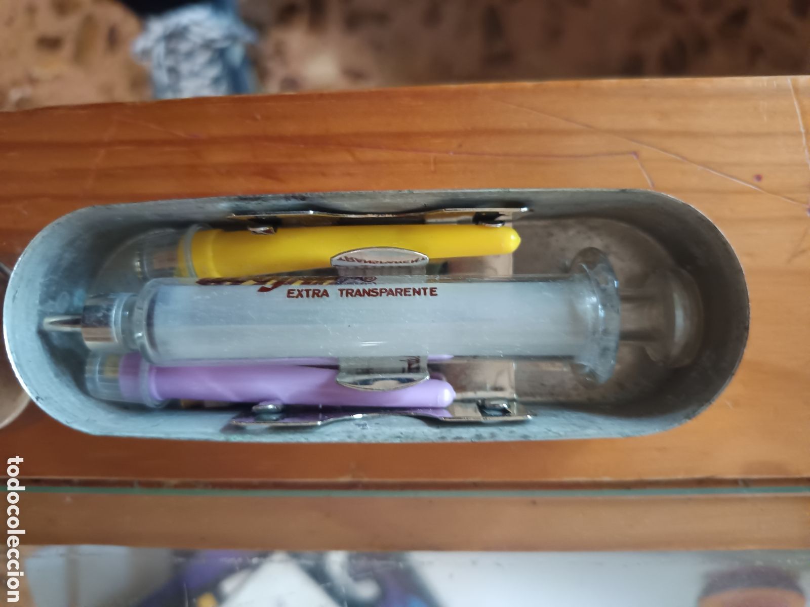 Antig&uuml;edades: JERINGA jeringuilla inyeccion acofar de cristal vintage en su caja de enfermera o practicante