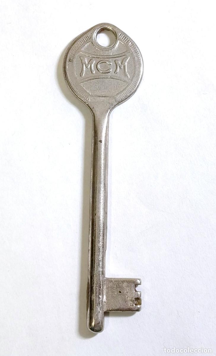 Antig&uuml;edades: Llave vintage a&ntilde;os 60-70's, MCM/27, largo 9.2 cm