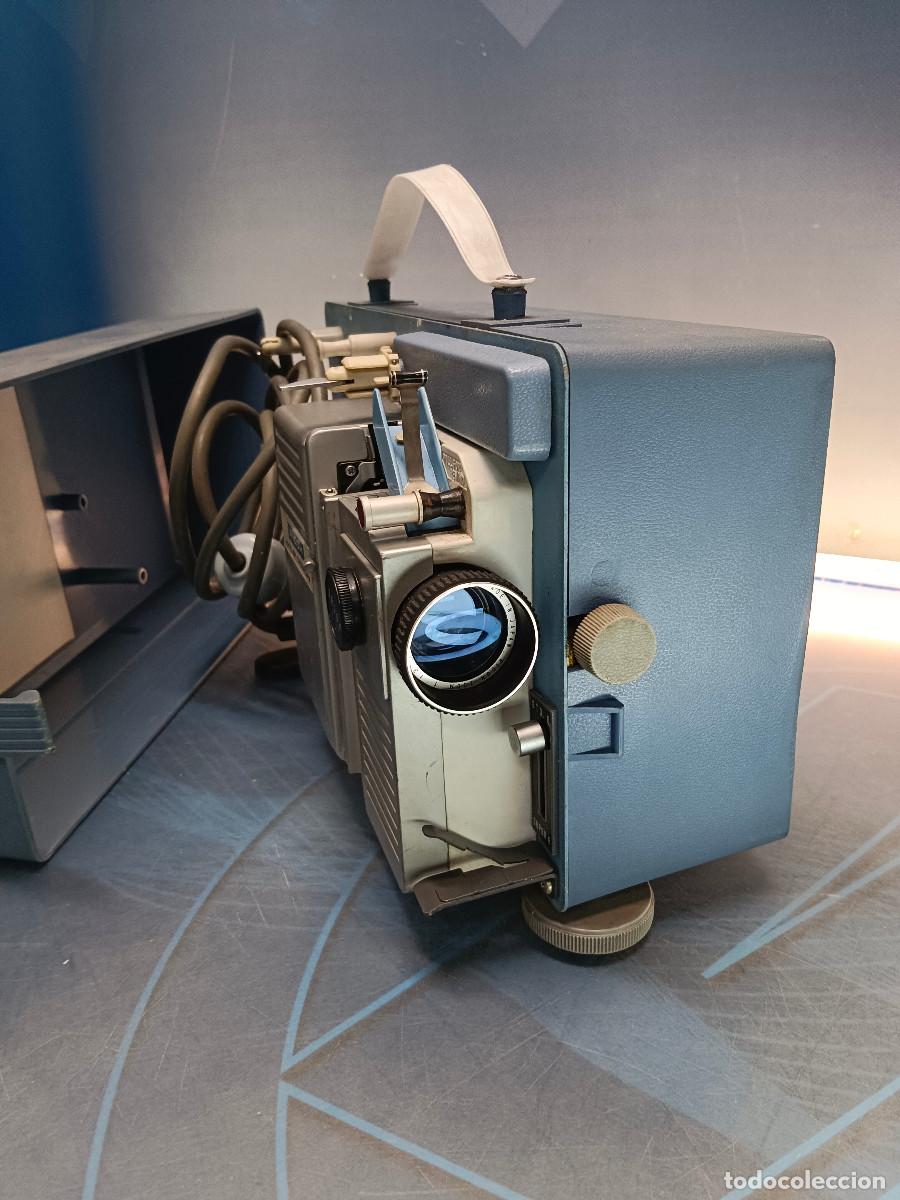 Antig&uuml;edades: Proyector de cine SUPER 8 RICOH 8P TRIOSCOPE., no funciona, arranca pero hace un ruido demoledor