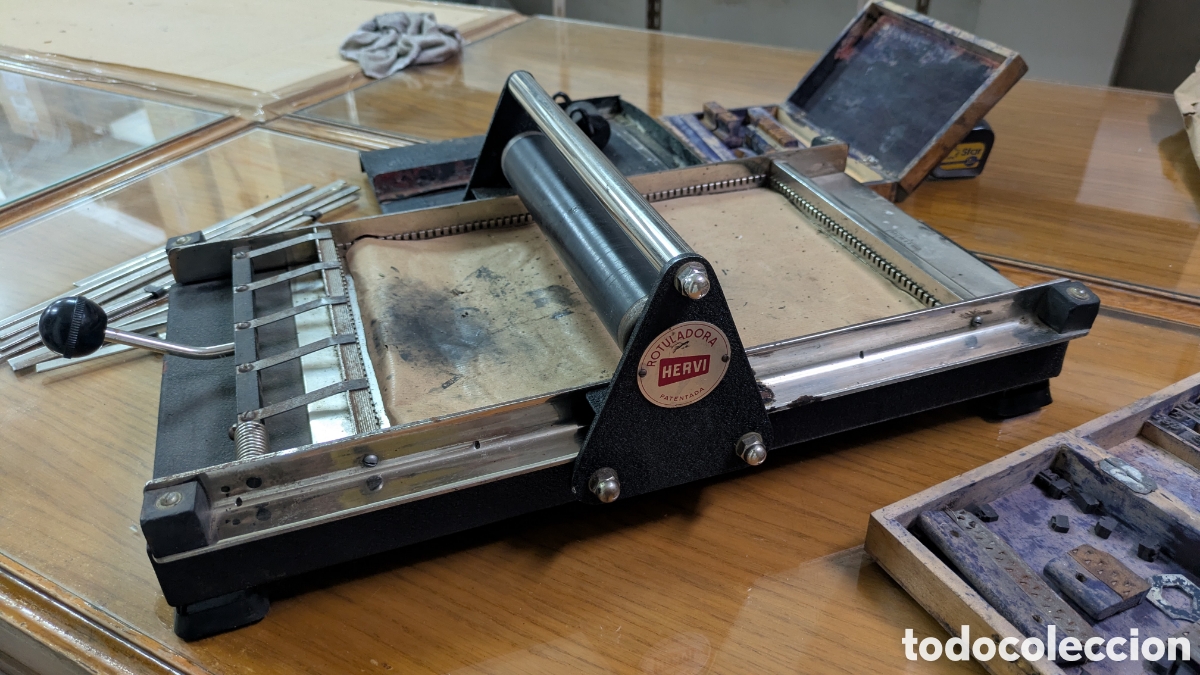 Antig&uuml;edades: Rotuladora HERVI Mod. B1 SET COMPLETO - Foto 1