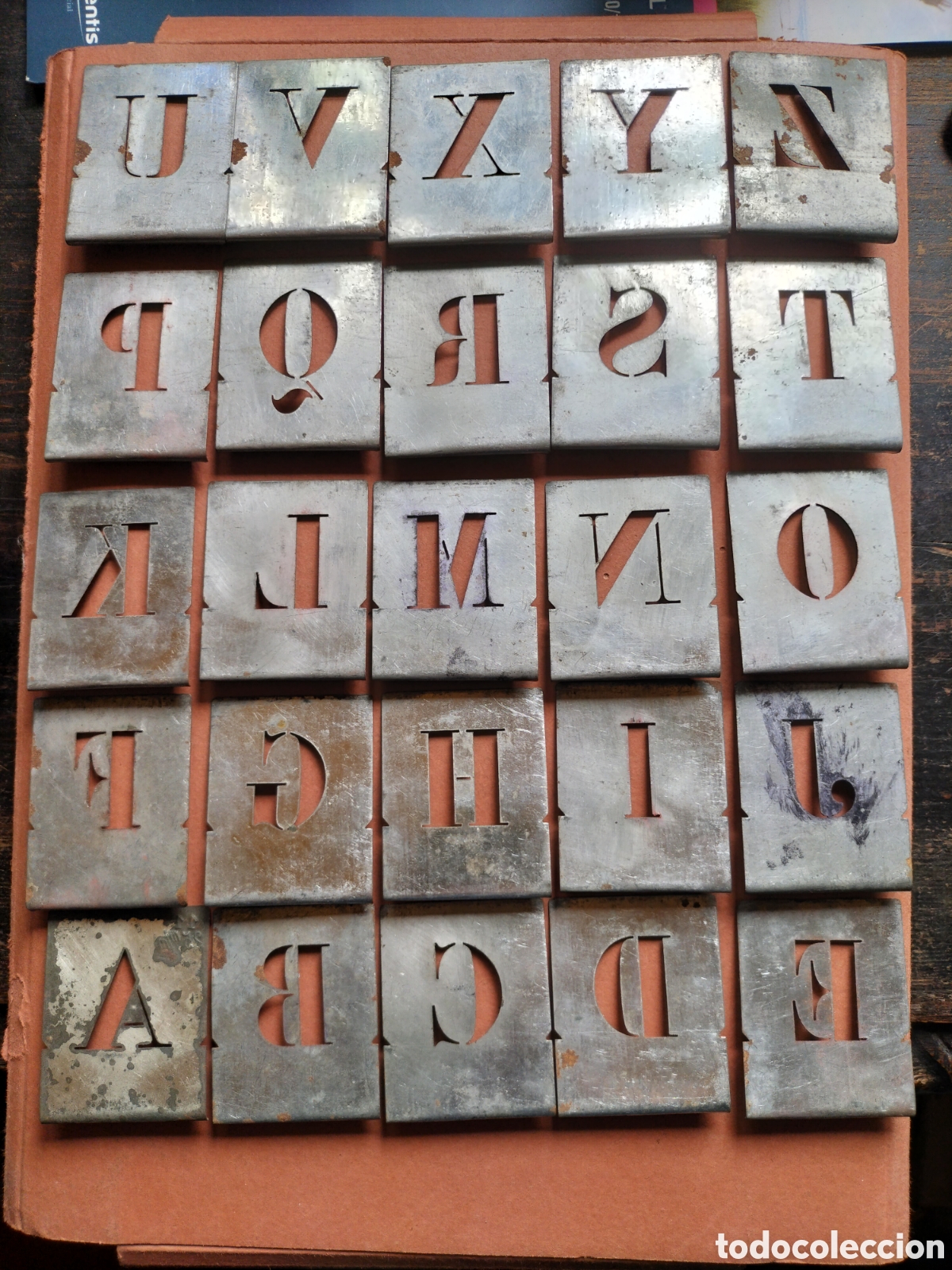 Antig&uuml;edades: Plantillas de Metal de Letras y N&uacute;meros Completo.