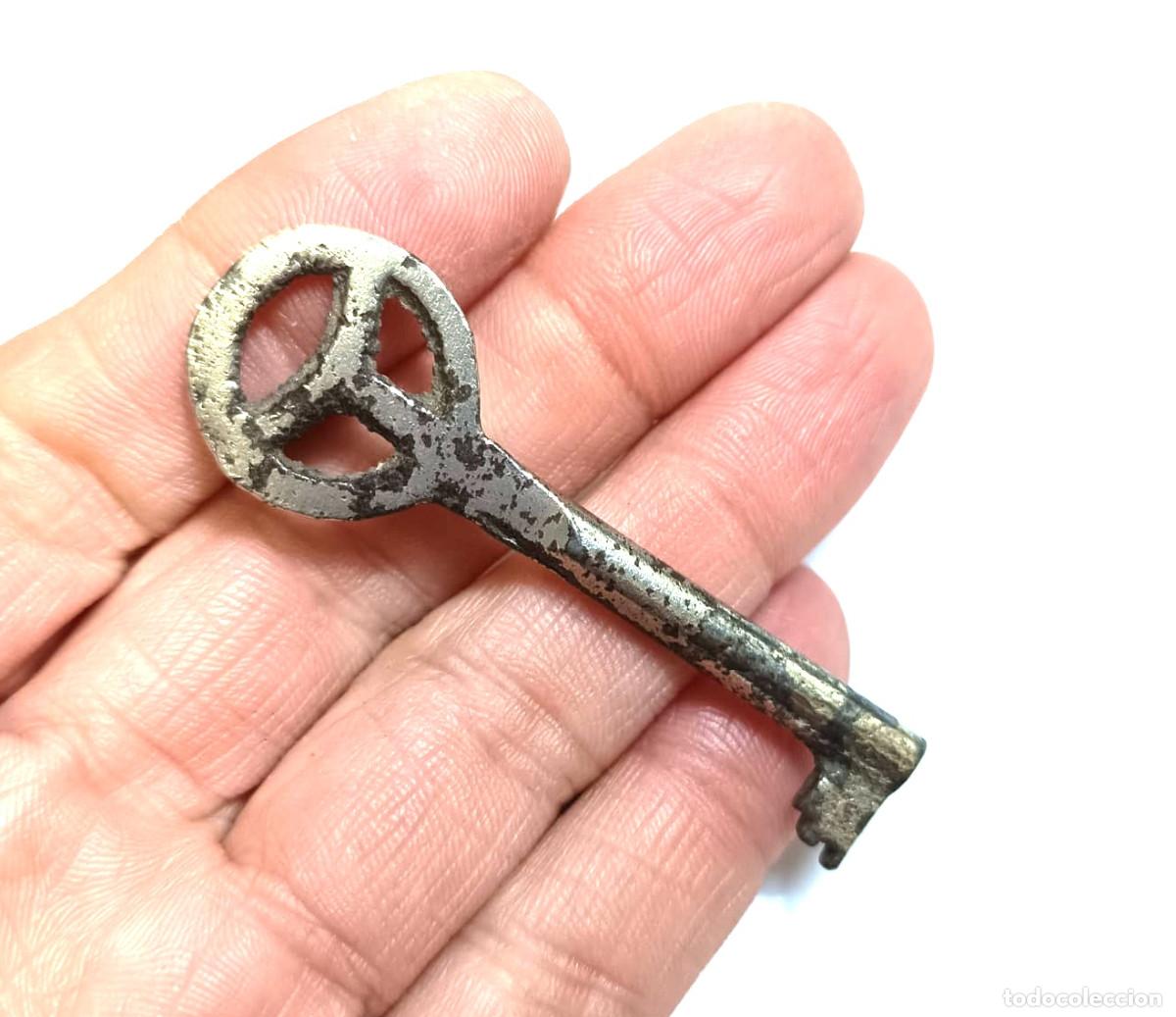 Antig&uuml;edades: Llave vintage A&ntilde;os 60-70's, largo 6.3 cm