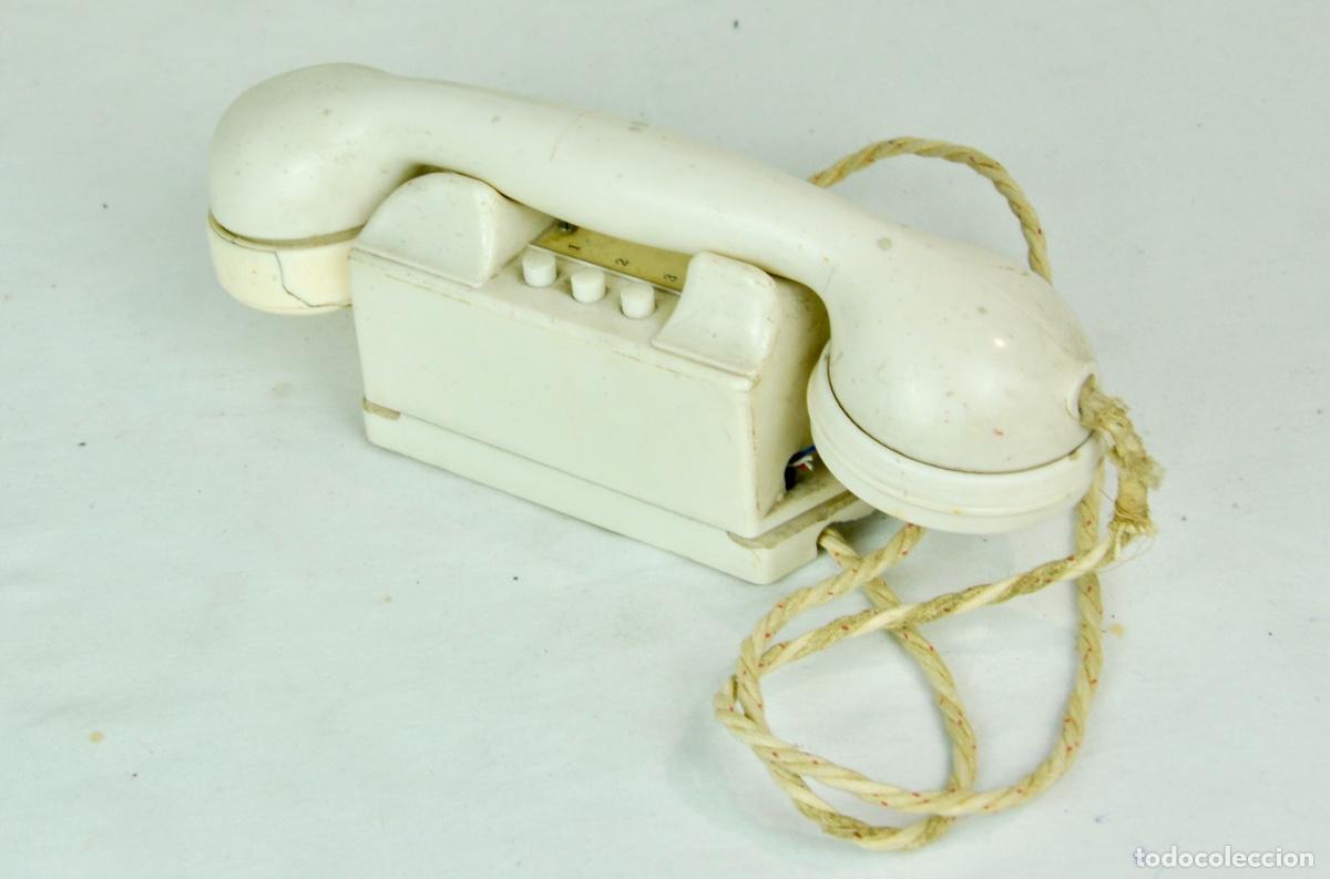 Tel&eacute;fonos: Antiguo tel&eacute;fono baquelita blanca