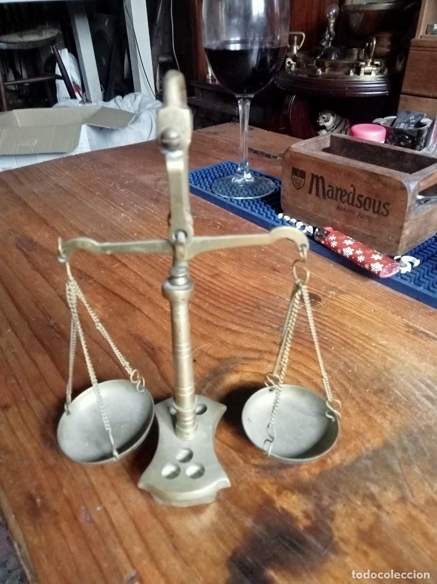 Antig&uuml;edades: BALANZA DE JOYERO-FARMACIA