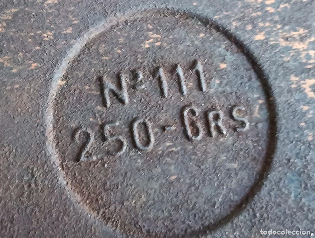 Antig&uuml;edades: Aceitera de chapa N&ordm; 111 250 Grs - Foto 4