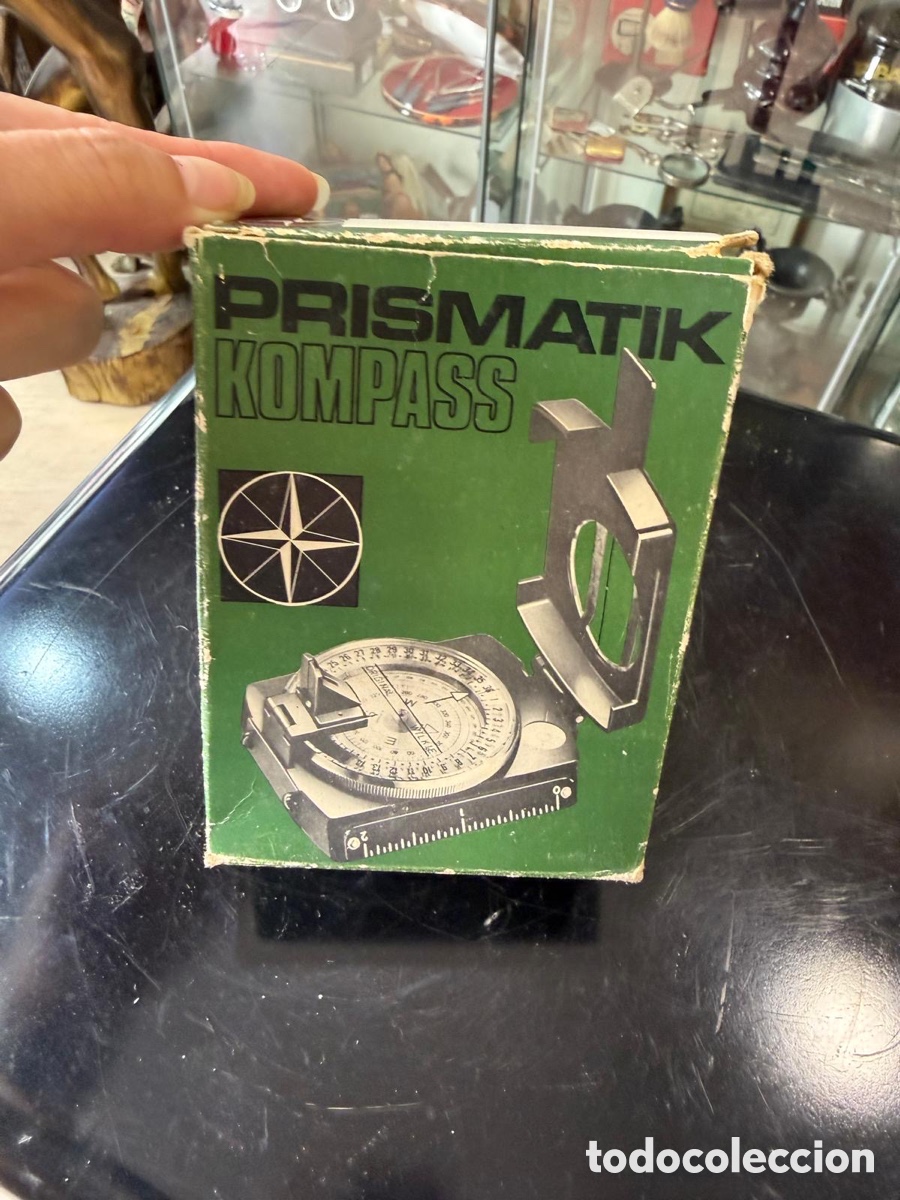 Antig&uuml;edades: Bonita br&uacute;jula prismatik compass, en su caja, muy buen estado