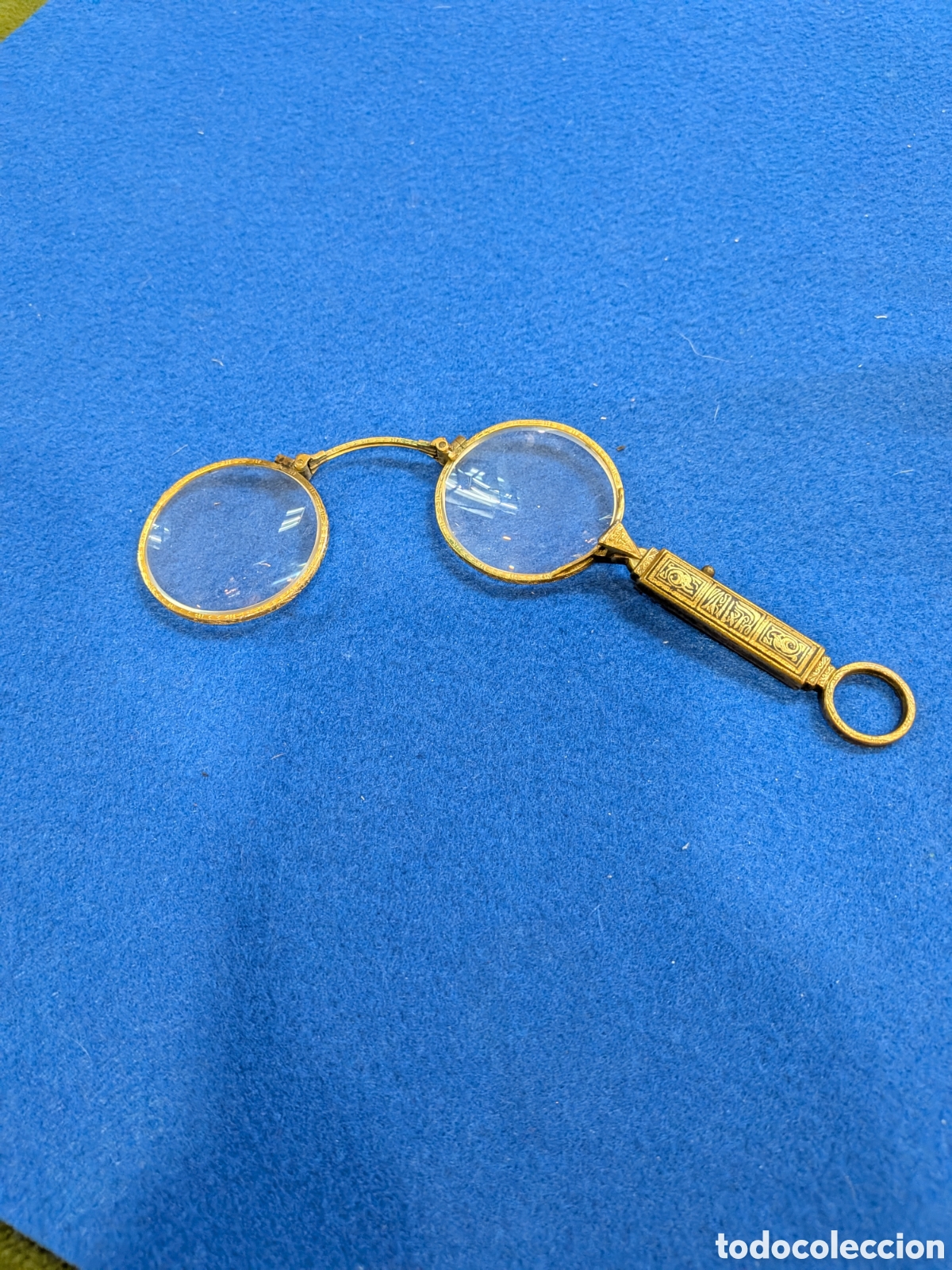 Antig&uuml;edades: Antiguos anteojos en metal dorado damasquinado. REF-454/4