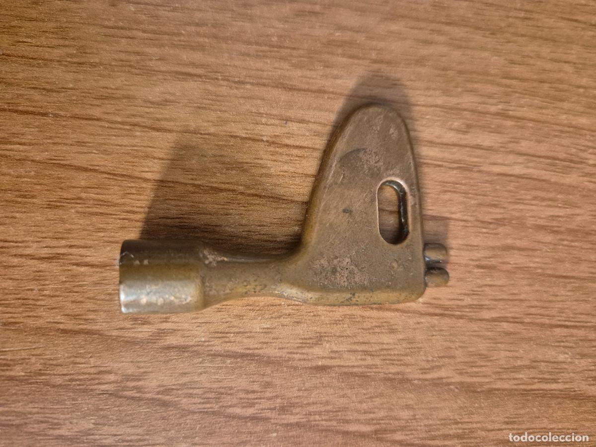 Antig&uuml;edades: LLAVE, MP. ABERTURA TRIANGULAR. - Foto 2
