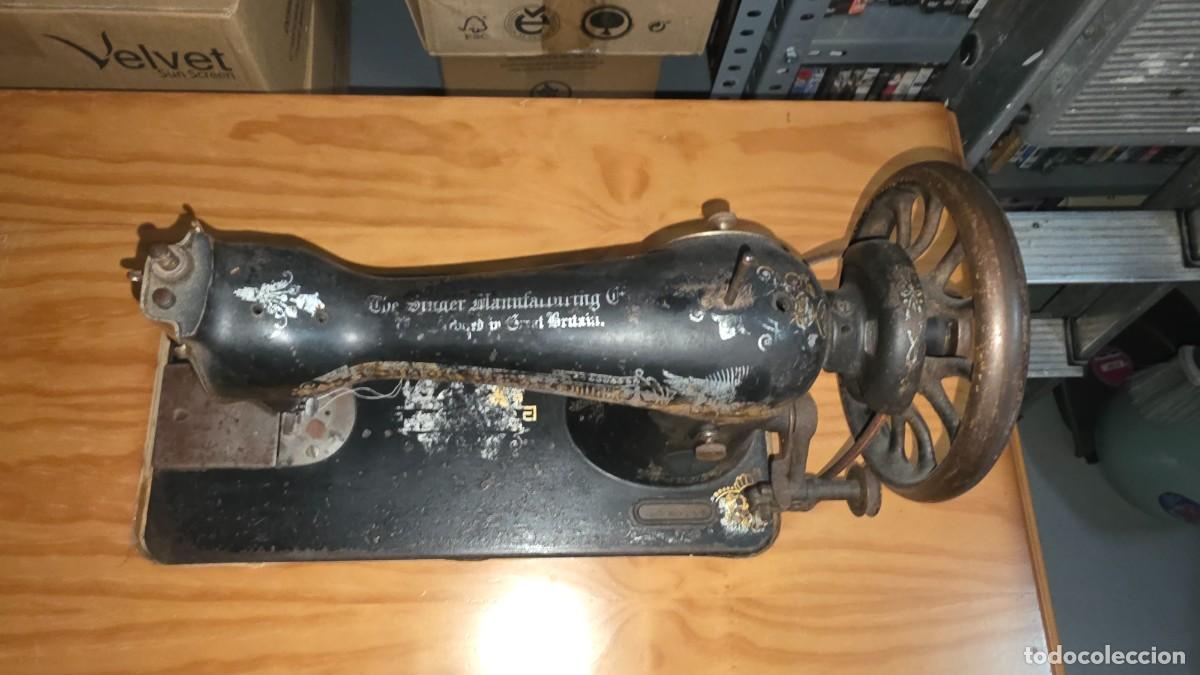 Antig&uuml;edades: MAQUINA DE COSER SINGER. F5015. FUNCIONA CORRECTAMENTE - Foto 4