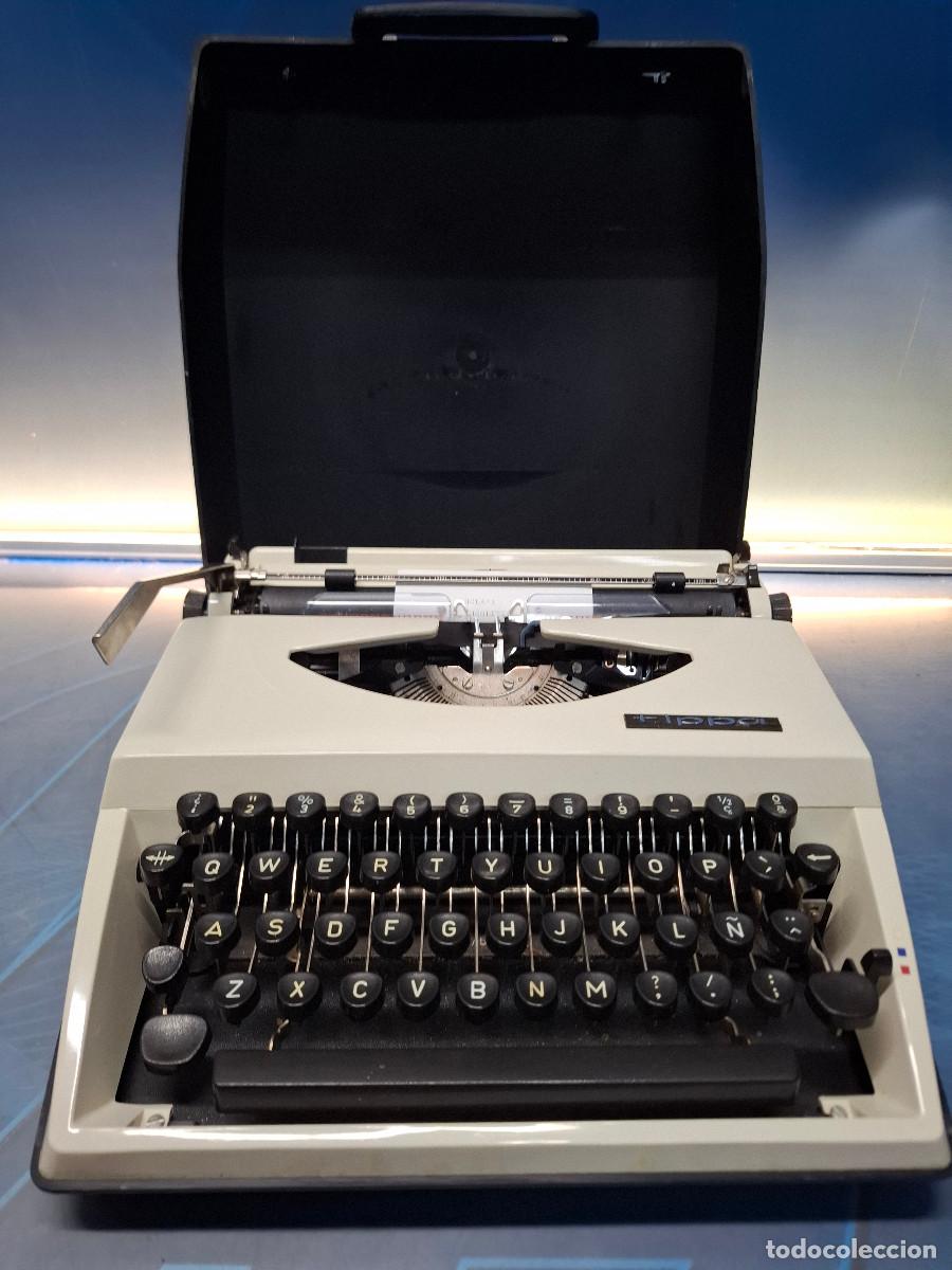 Antig&uuml;edades: Maquina de escribir, Adler Tippa 1