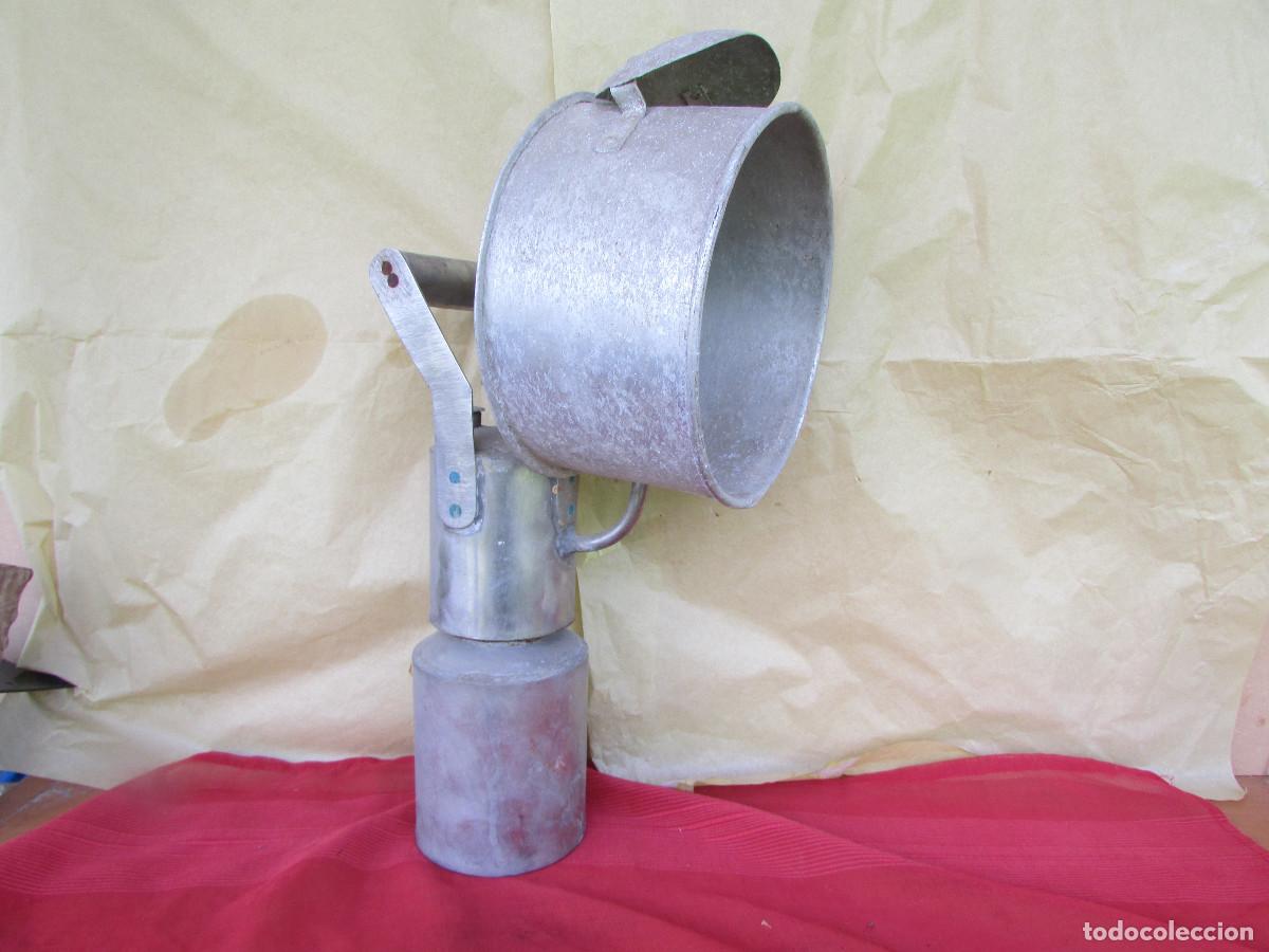 Antig&uuml;edades: Carburero antiguo. L&aacute;mpara de carburo para pesca en r&iacute;a. Completo. Medio metro