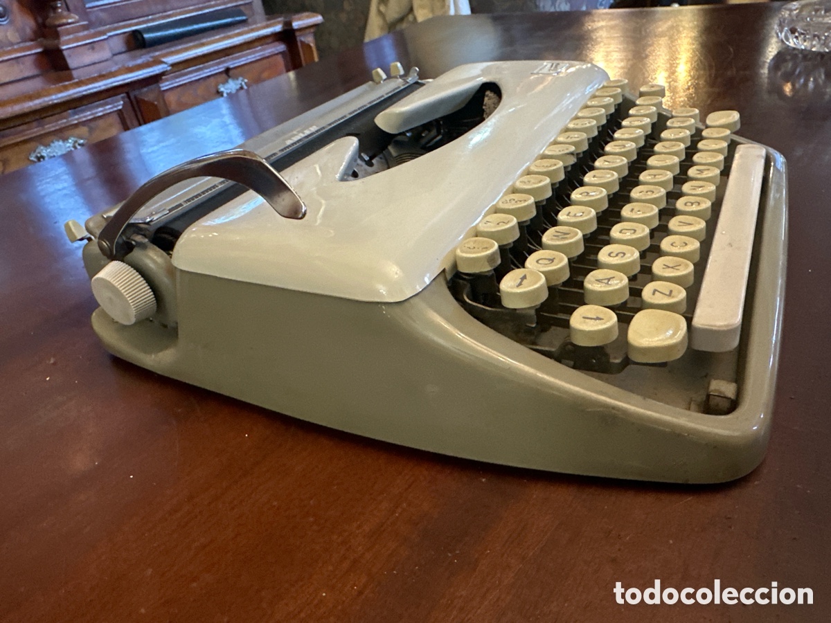 Antig&uuml;edades: M&aacute;quina de escribir. ADLER TIPPA - Foto 3