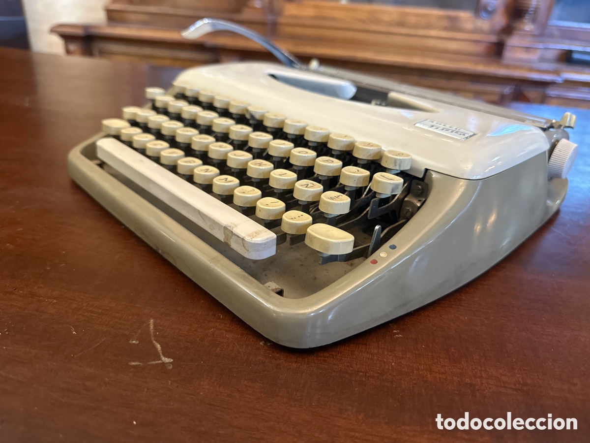 Antig&uuml;edades: M&aacute;quina de escribir. ADLER TIPPA - Foto 4