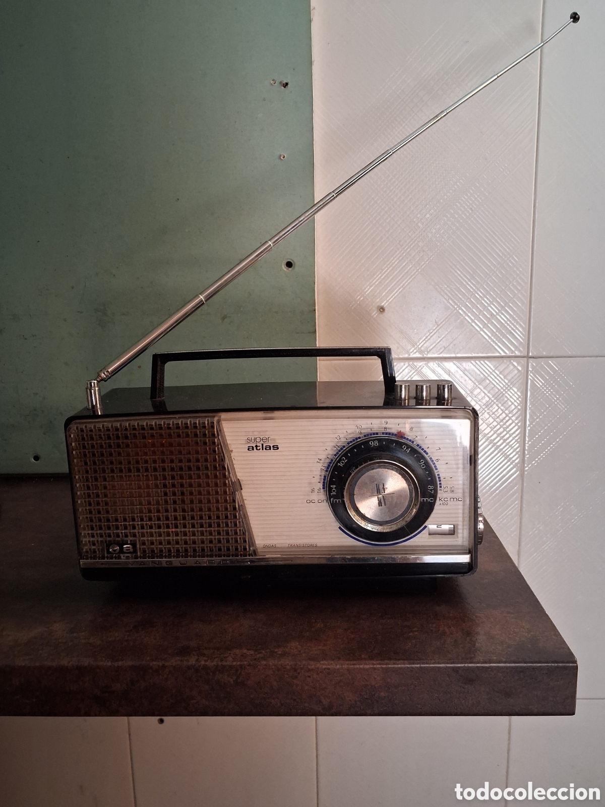 Antig&uuml;edades: Radio Antigua (de las primeras de transistores)