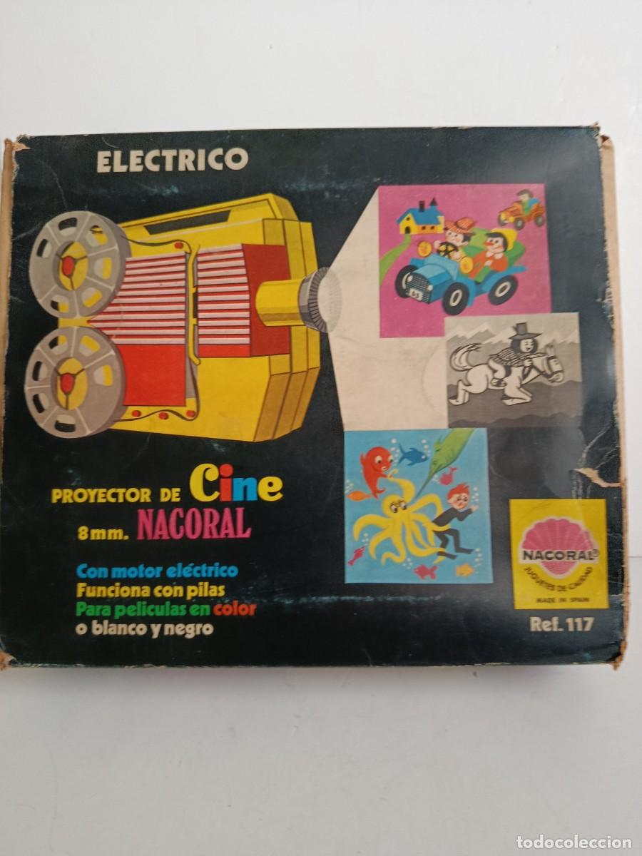 Antig&uuml;edades: PROYECTOR ANTIGUO DE JUGUETE. NACORAL