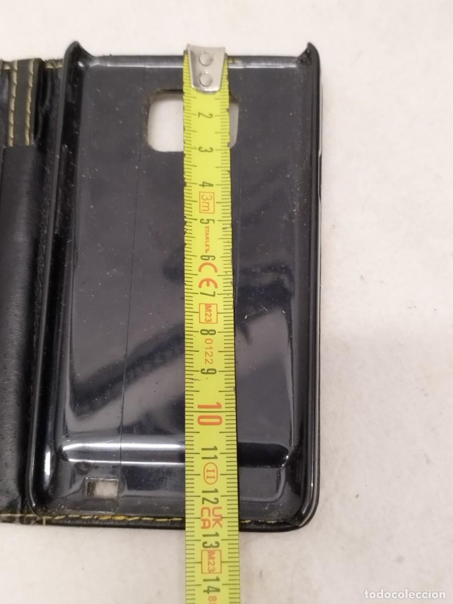Tel&eacute;fonos: Funda para tel&eacute;fono m&oacute;vil, a identificar. - Foto 5
