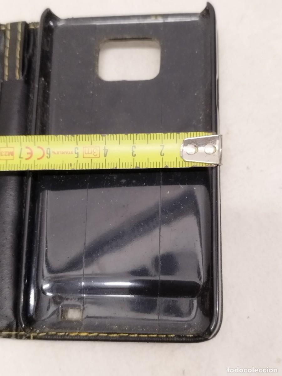 Tel&eacute;fonos: Funda para tel&eacute;fono m&oacute;vil, a identificar. - Foto 6