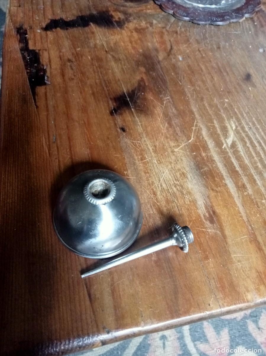 Antig&uuml;edades: ANTIGUA ACEITERA MAQUINA DE COSER SINGER. // ENGRASADORA // GUERNICA