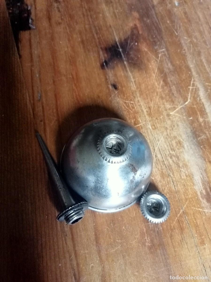 Antig&uuml;edades: ACEITERA SIGMA MAQUINA DE COSER