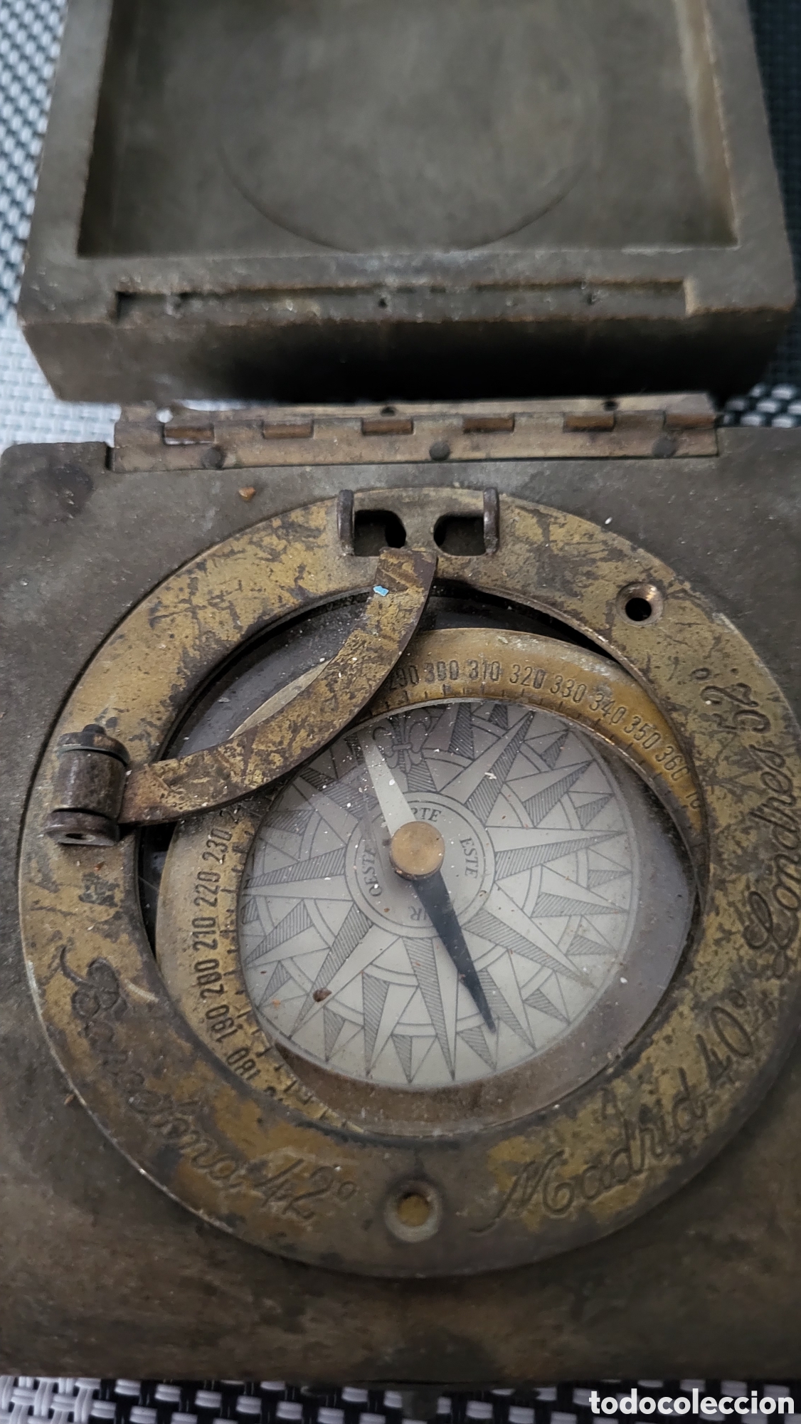 Antig&uuml;edades: Antigua Br&uacute;jula Reloj del Sol